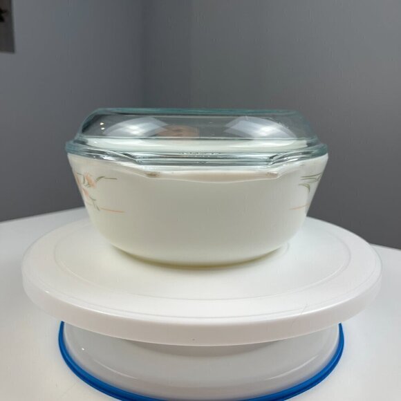 Pyrex casserole round dish with lid Pink Wild flower pattern glass cookware dish - Picture 4 of 13